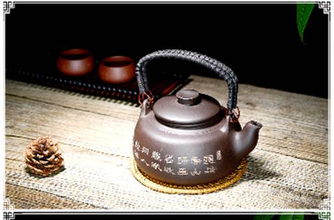 קנקן תה סיני בסגנון קונג פו. צ'יינה באי|צילום: יח"צ